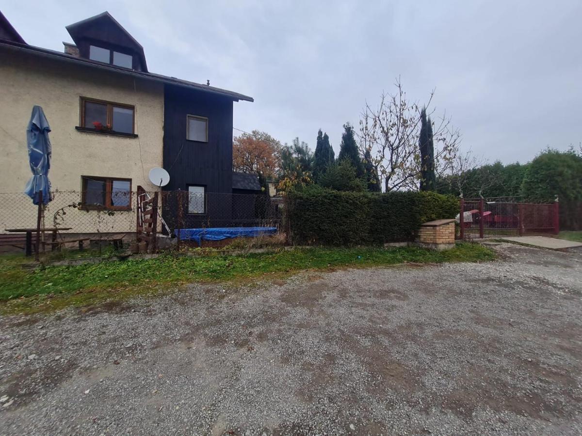 Malebny Rodinny Dum V Prirode, Sauna, Bbq Апартаменты Тршинец